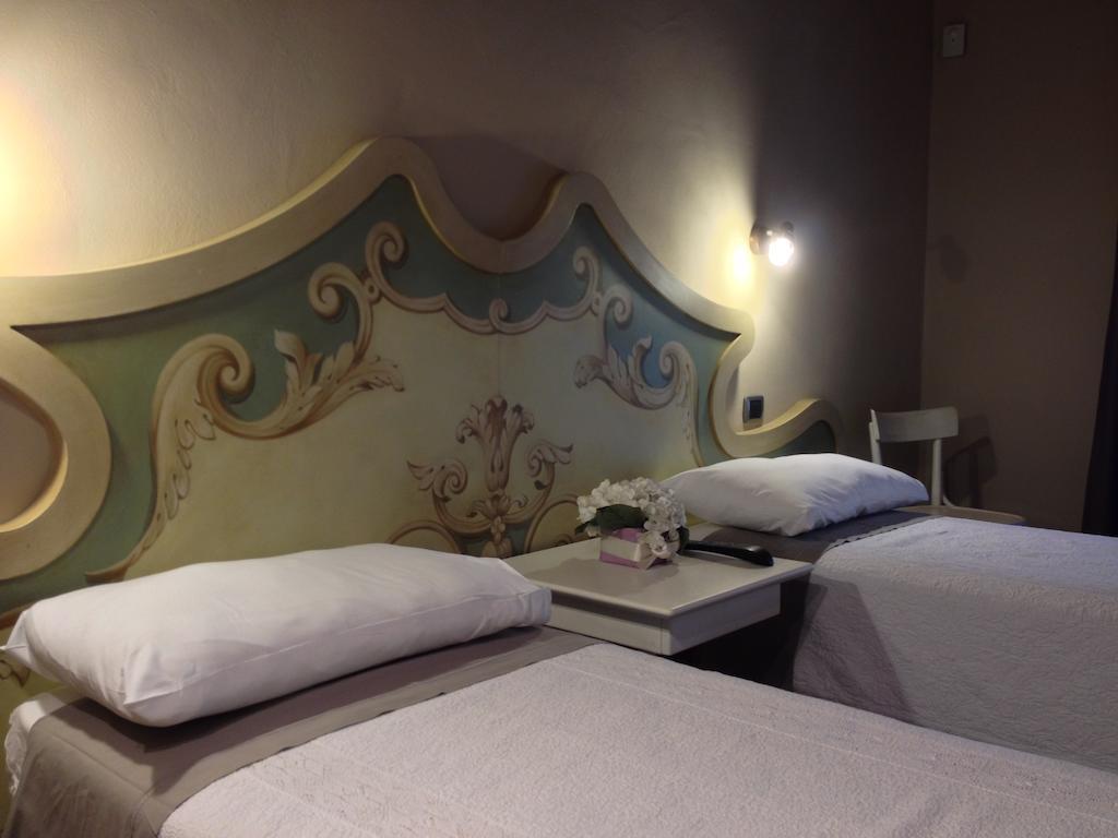 Corte Breda, Agriturismo Bed&Breakfast Кьяри Номер фото